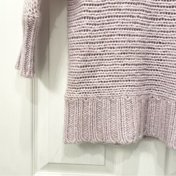 American Eagle Outfitters V Neck Sweater - Picture 7 of 10